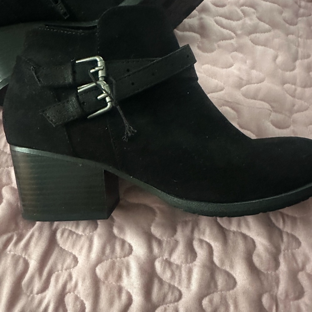 Sonoma Black Esme Ankle Boots. Size 8 - Picture 3 of 4